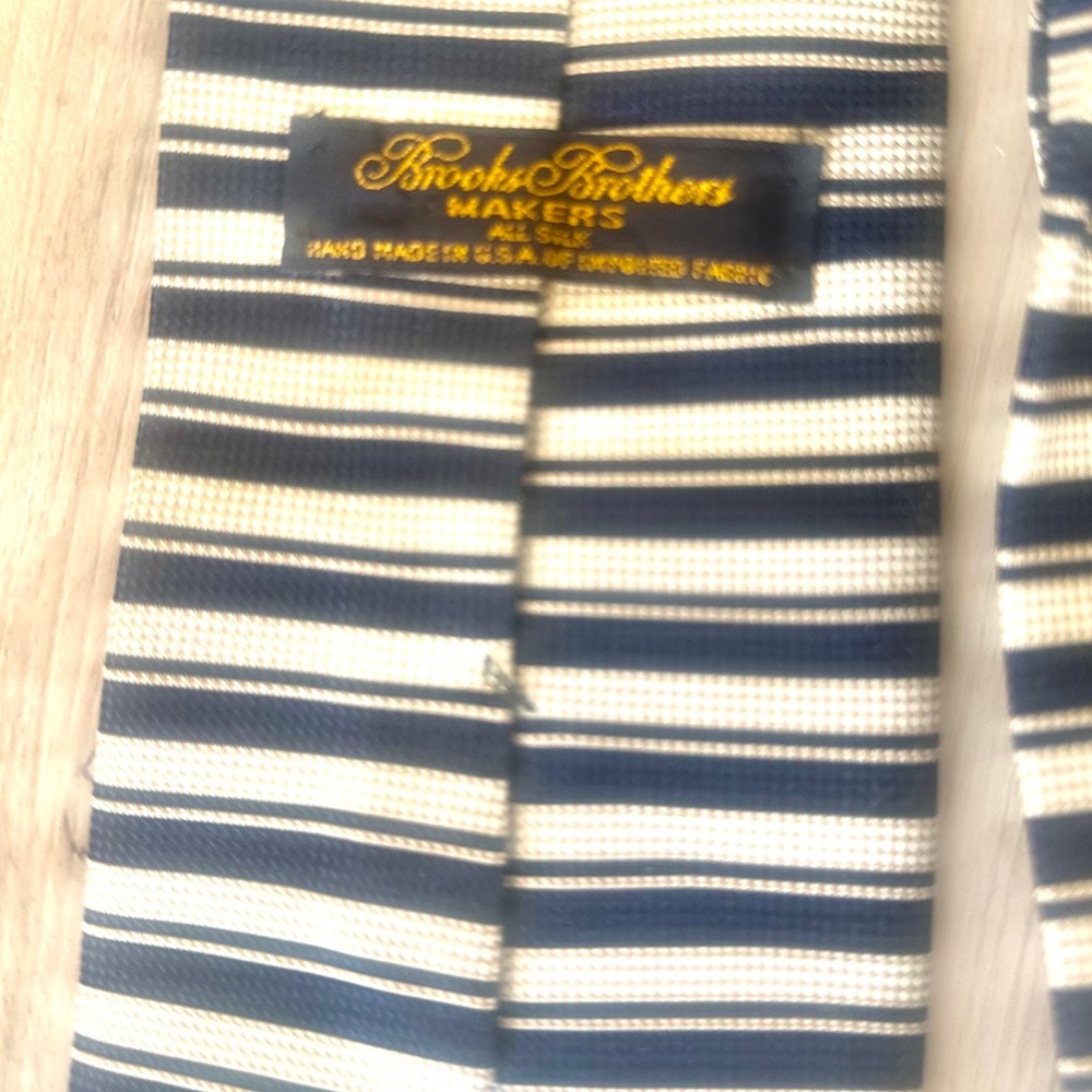 Brooks Brothers Navy and Tan Striped Tie